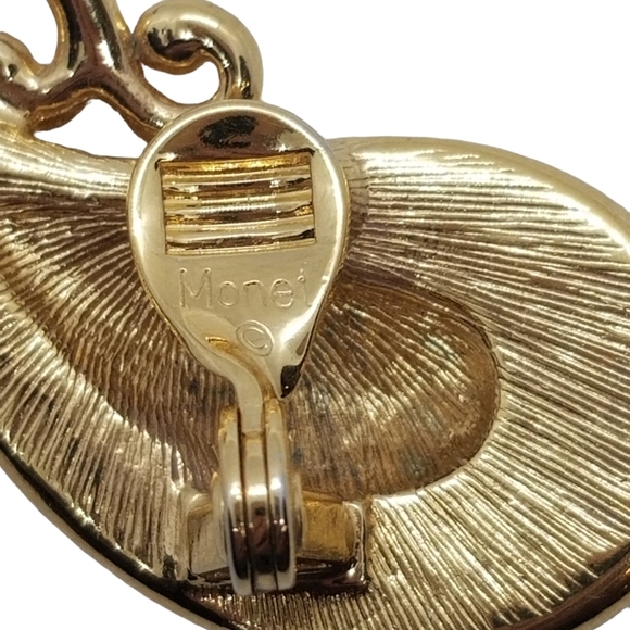 MONET VINTAGE GOLDTONED & BLACK & RED ENAMEL PAISLEY STATEMENT CLIP ON EARRINGS - Picture 5 of 5